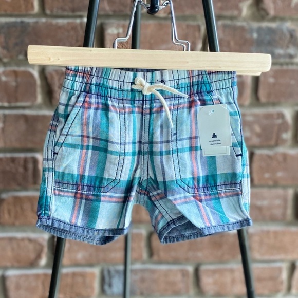 3-6M NWT Gap Reversible Shorts - Picture 1 of 4